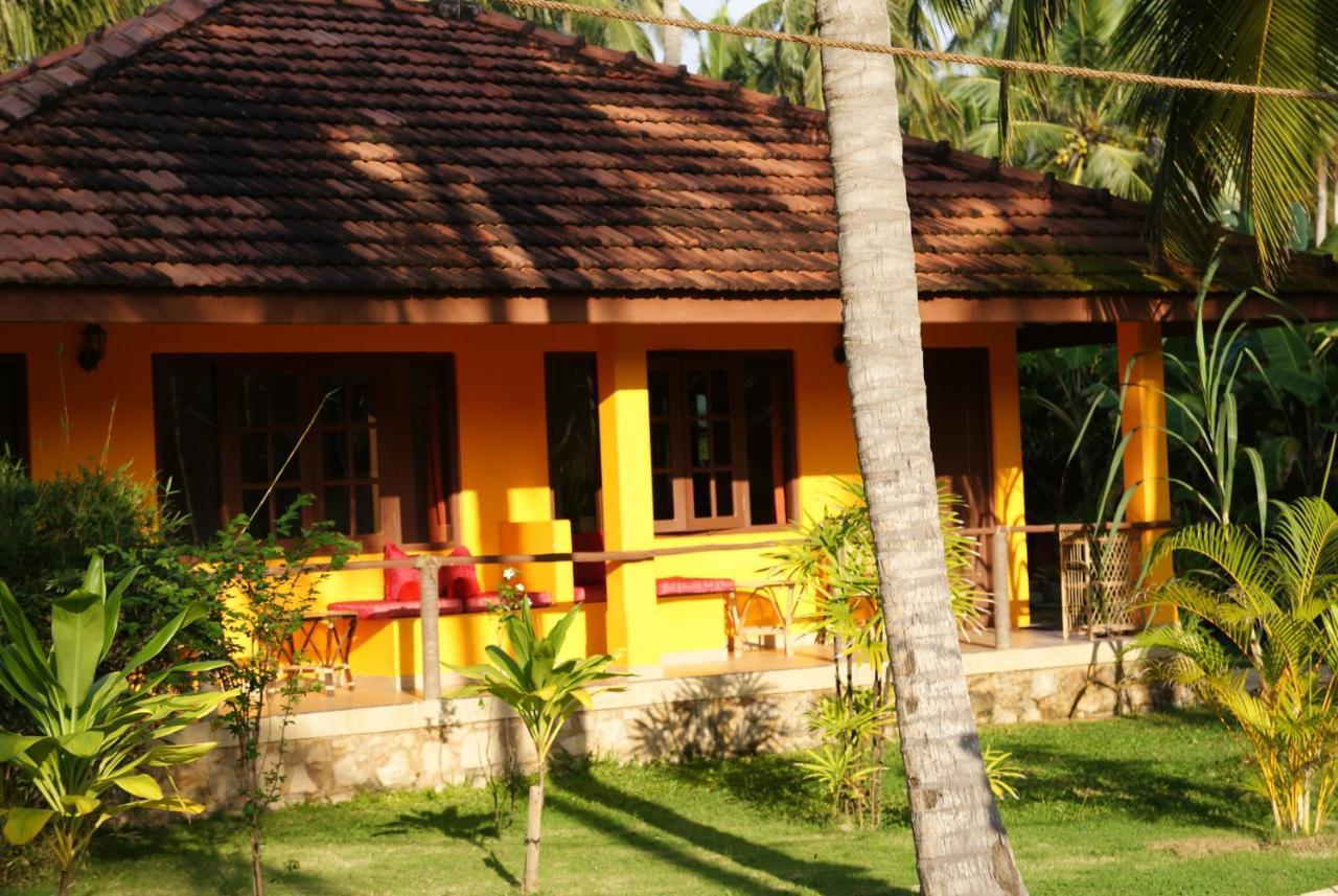 Puetz Travels Beach Resort Wayikkal Exterior photo