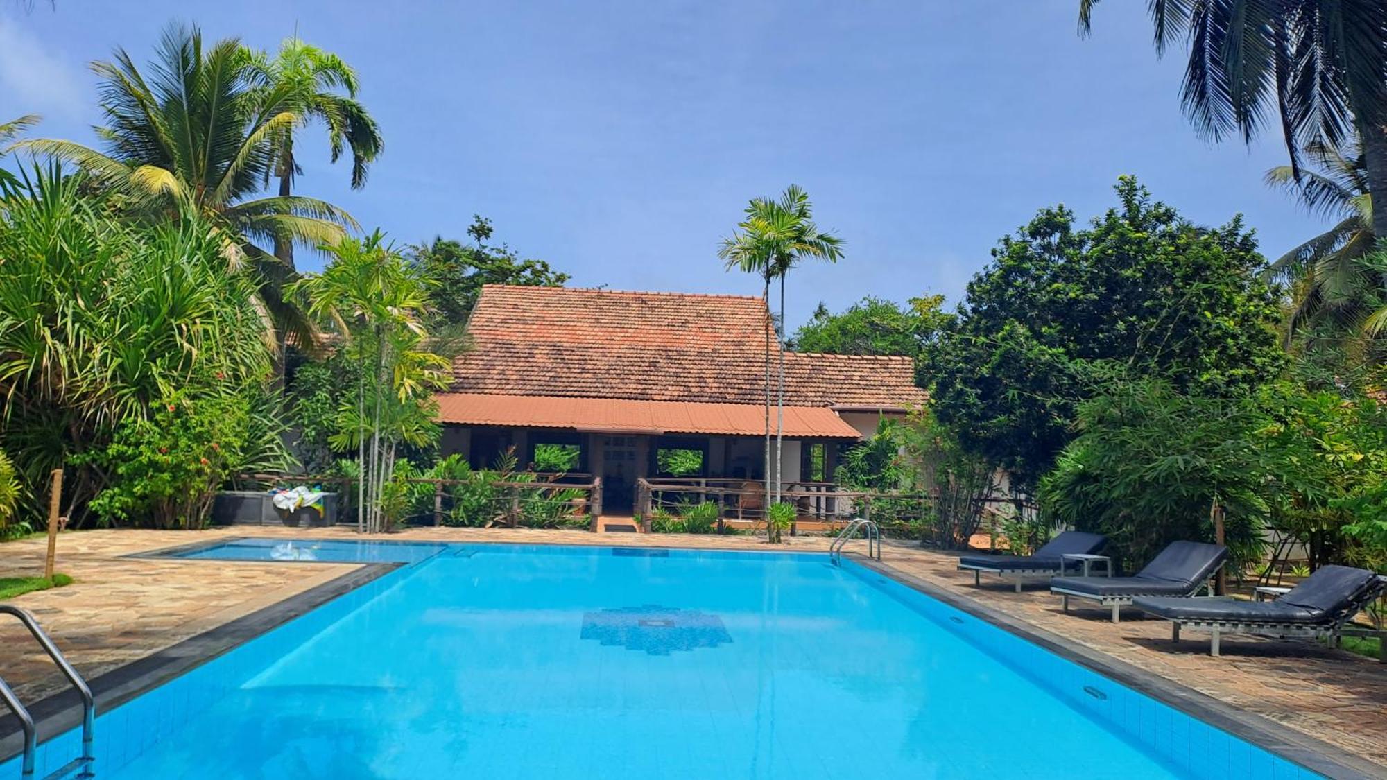 Puetz Travels Beach Resort Wayikkal Exterior photo