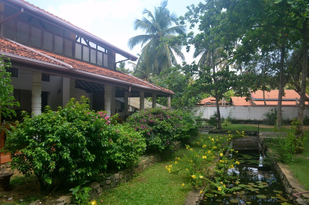 Puetz Travels Beach Resort Wayikkal Exterior photo