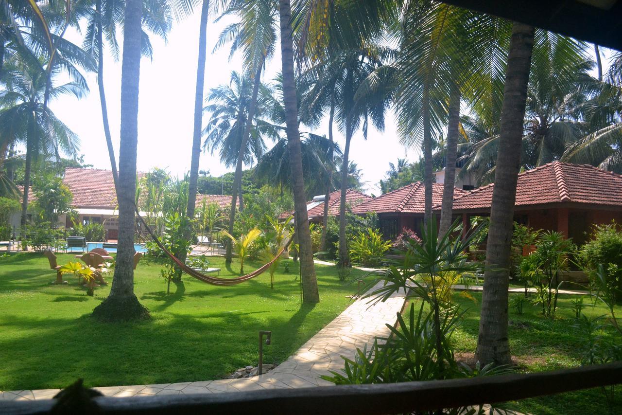 Puetz Travels Beach Resort Wayikkal Exterior photo
