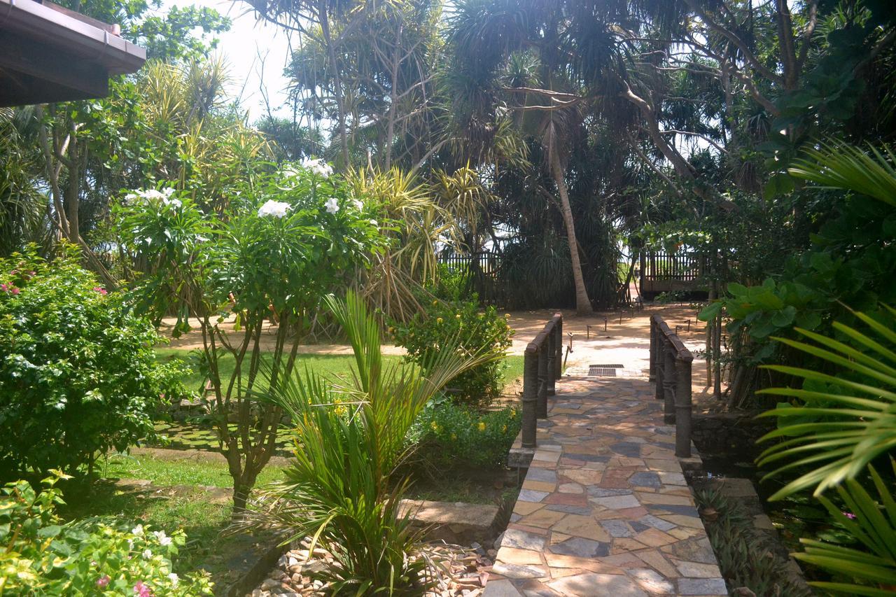 Puetz Travels Beach Resort Wayikkal Exterior photo